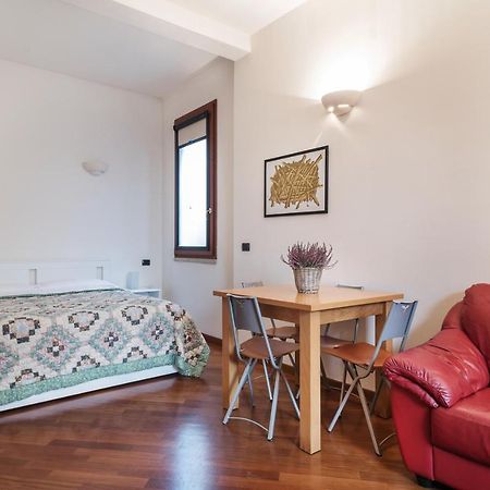 Bologna Central Studio Екстериор снимка