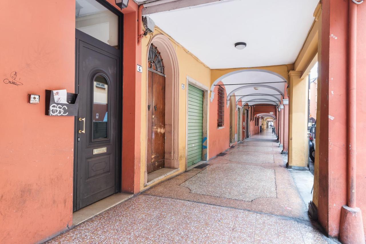 Bologna Central Studio Екстериор снимка