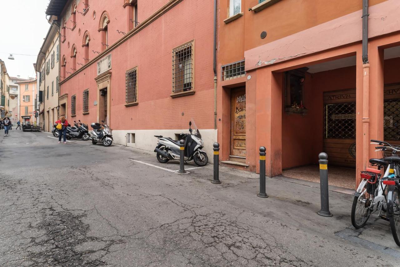Bologna Central Studio Екстериор снимка